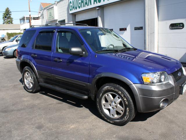 Photo of 2005 Ford Escape