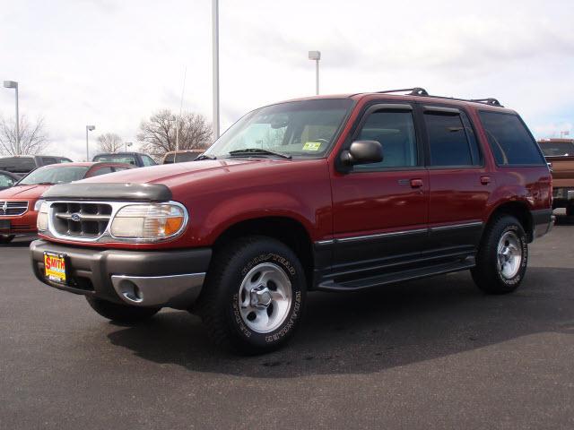Photo of 1999 Ford Explorer