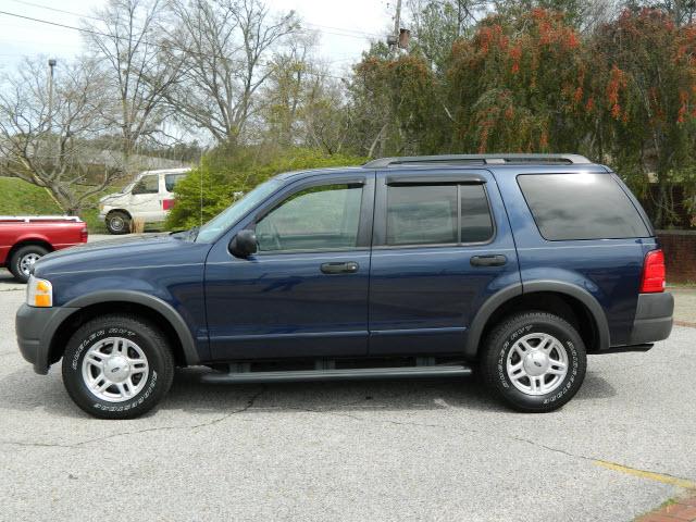 Photo of 2003 Ford Explorer