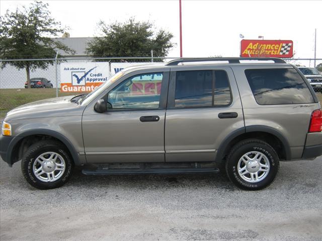 Photo of 2003 Ford Explorer