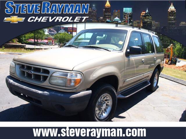 Photo of 2000 Ford Explorer