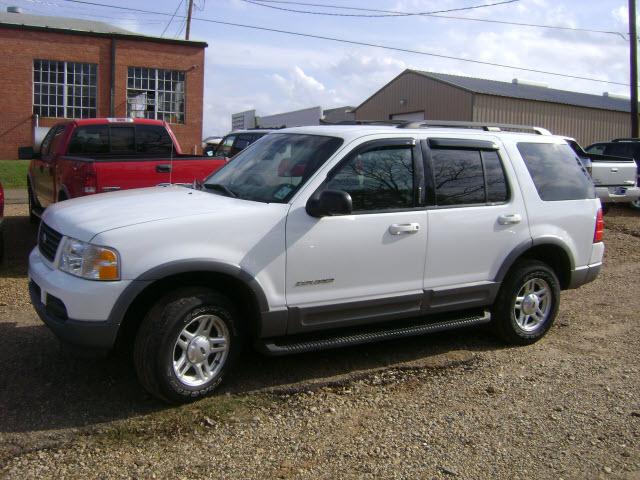 Photo of 2002 Ford Explorer