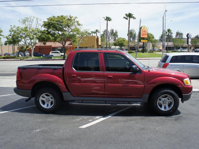 Photo of 2003 Ford Explorer Sport Trac