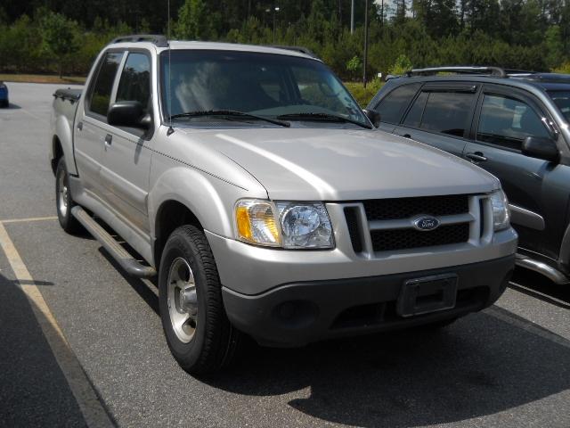 Photo of 2004 Ford Explorer Sport Trac