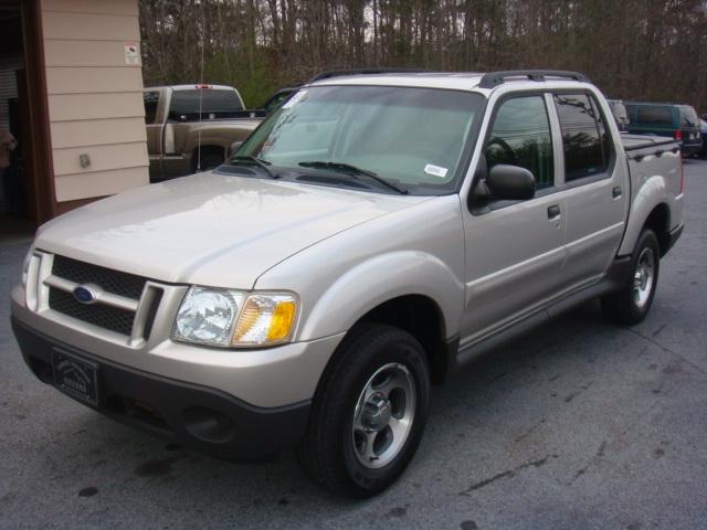 Photo of 2005 Ford Explorer Sport Trac