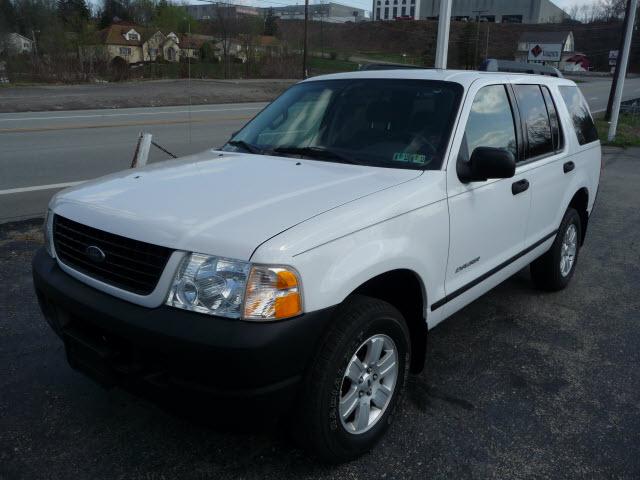 Photo of 2005 Ford Explorer