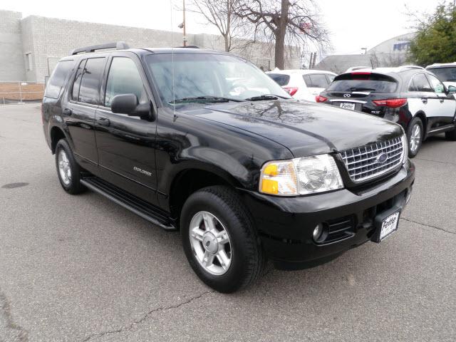 Photo of 2005 Ford Explorer