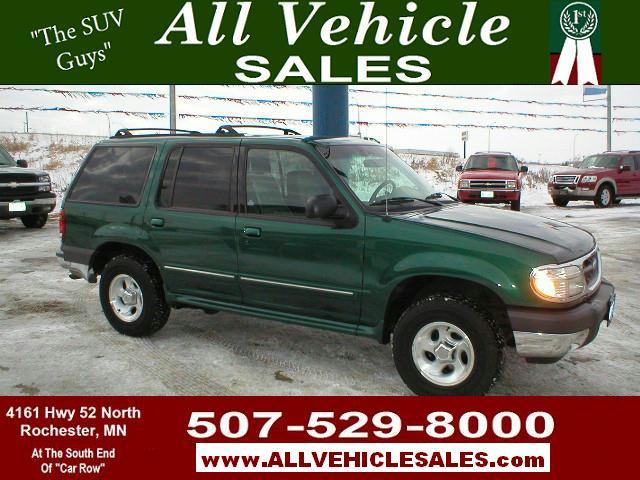 Photo of 2000 Ford Explorer
