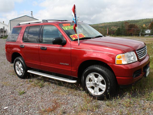 Photo of 2005 Ford Explorer