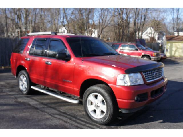 Photo of 2005 Ford Explorer