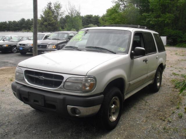 Photo of 2001 Ford Explorer