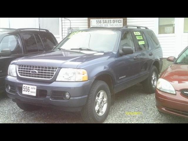 Photo of 2004 Ford Explorer