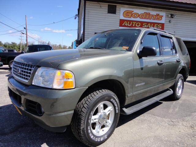 Photo of 2004 Ford Explorer