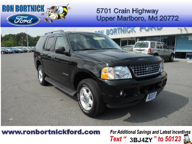 Photo of 2004 Ford Explorer