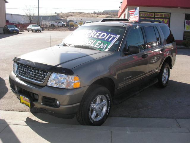 Photo of 2005 Ford Explorer