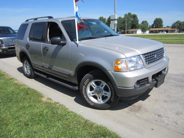 Photo of 2003 Ford Explorer
