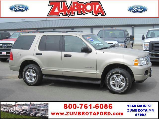 Photo of 2004 Ford Explorer