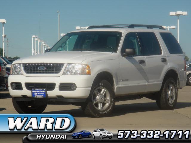 Photo of 2005 Ford Explorer