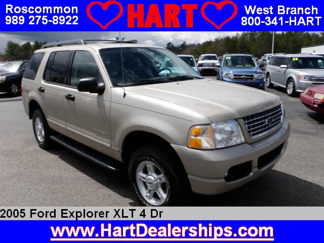 Photo of 2005 Ford Explorer