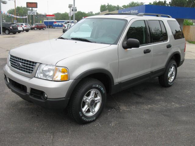 Photo of 2003 Ford Explorer