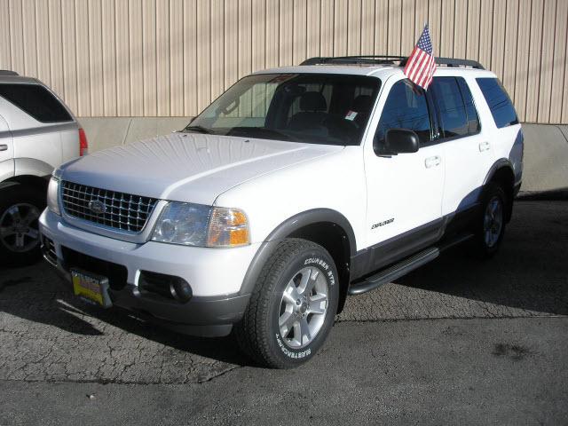 Photo of 2005 Ford Explorer