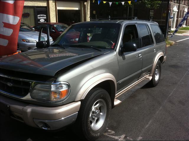 Photo of 2001 Ford Explorer