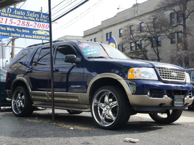 Photo of 2004 Ford Explorer