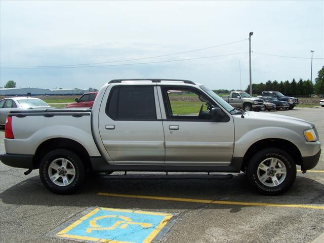 Photo of 2005 Ford Explorer Sport Trac