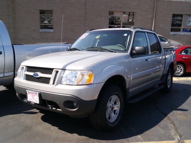 Photo of 2005 Ford Explorer Sport Trac