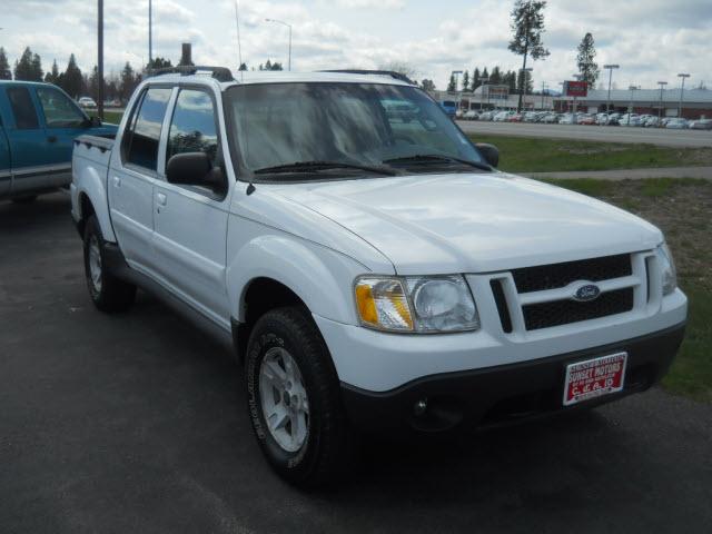 Photo of 2005 Ford Explorer Sport Trac