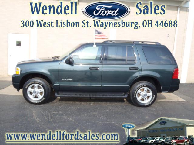 Photo of 2004 Ford Explorer