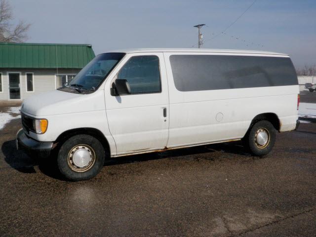 Photo of 1994 Ford E-150