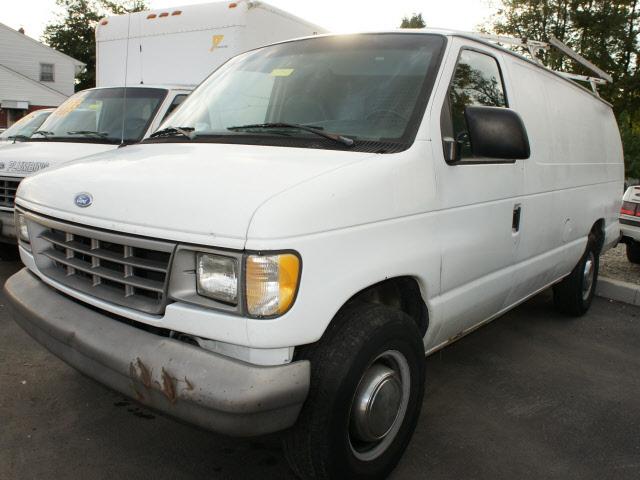 Photo of 1995 Ford E-250
