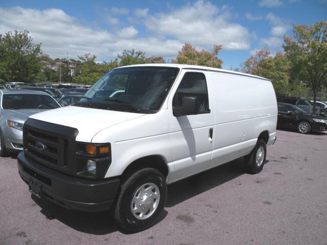 Photo of 2011 Ford E-250