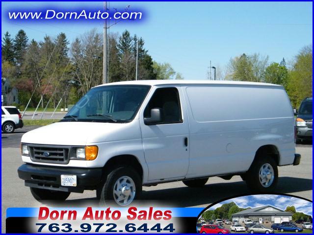 Photo of 2005 Ford Econoline Cargo Van