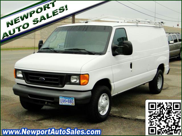 Photo of 2007 Ford Econoline Cargo Van