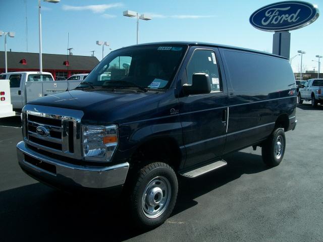 Photo of 2011 Ford E350