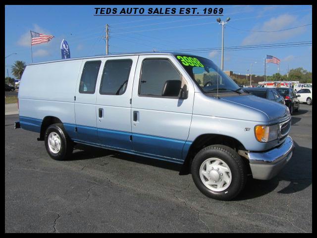 Photo of 1999 Ford Econoline Cargo Van