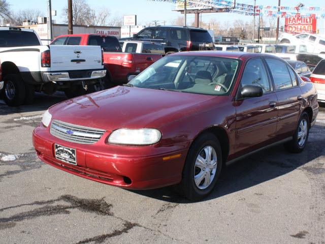 Photo of 2005 Chevrolet Classic