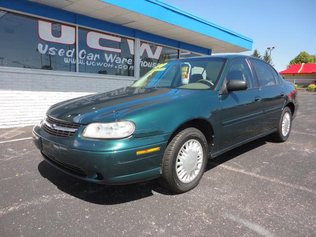 Photo of 2000 Chevrolet Malibu