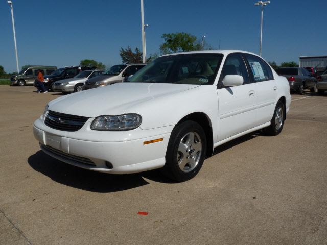 Photo of 2002 Chevrolet Malibu