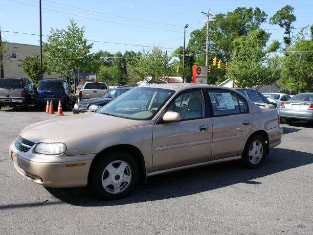 Photo of 2001 Chevrolet Malibu
