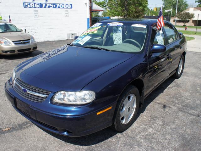 Photo of 2001 Chevrolet Malibu