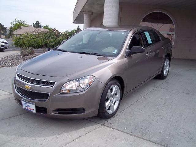 Photo of 2010 Chevrolet Malibu