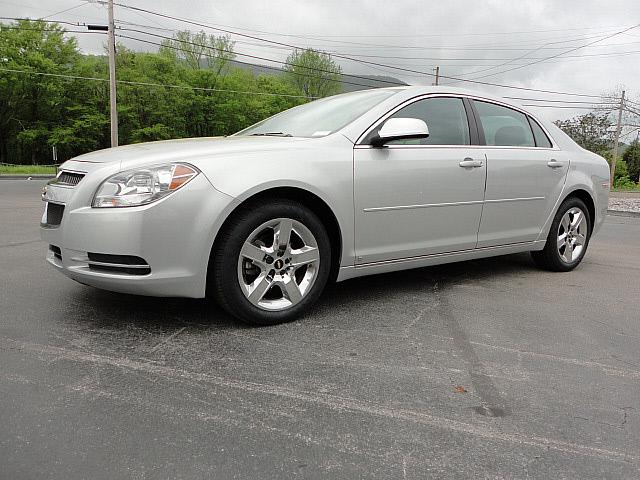 Photo of 2010 Chevrolet Malibu