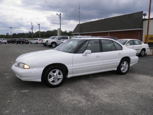 Photo of 1999 Pontiac Bonneville