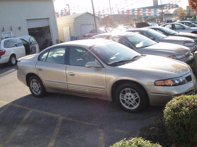 Photo of 2005 Pontiac Bonneville