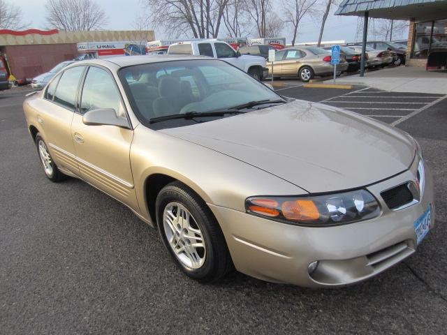 Photo of 2005 Pontiac Bonneville