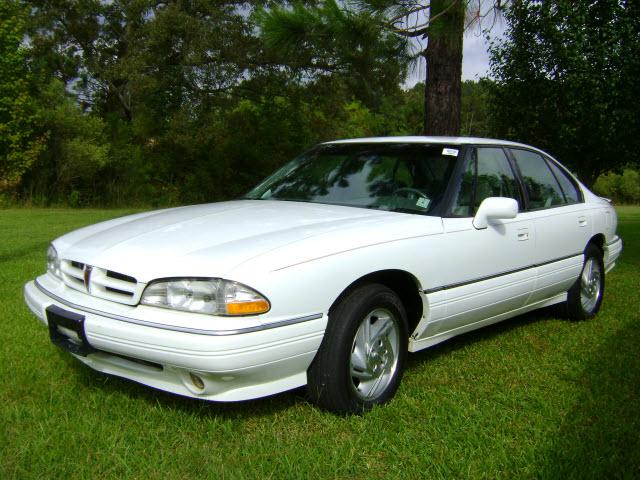 Photo of 1993 Pontiac BONNEVILLE