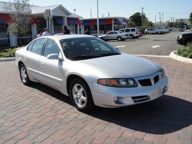 Photo of 2003 Pontiac Bonneville
